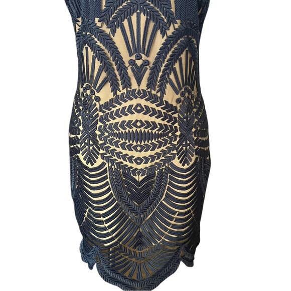 Bardot Alice Lace Body-Con Dress Size Medium - Picture 6 of 11